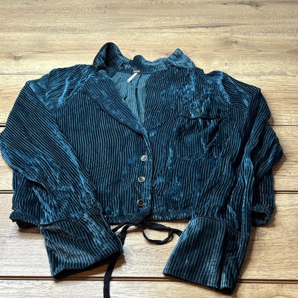 Free People Tops - Women’s Free People Velvet Teal Aspen Nights Striped Cropped Blouse Size Large